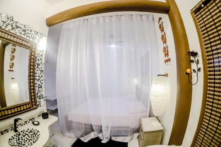 Room 25 of 62