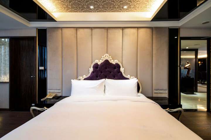 Room 48 of 120