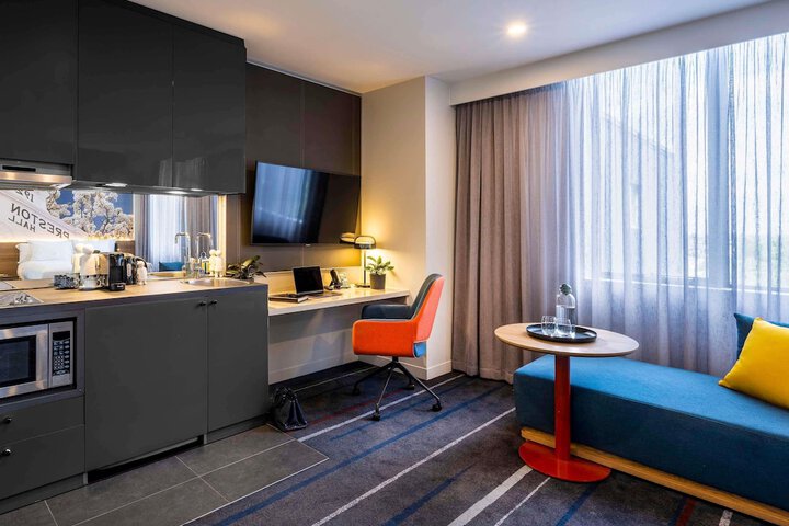 Room 61 of 158