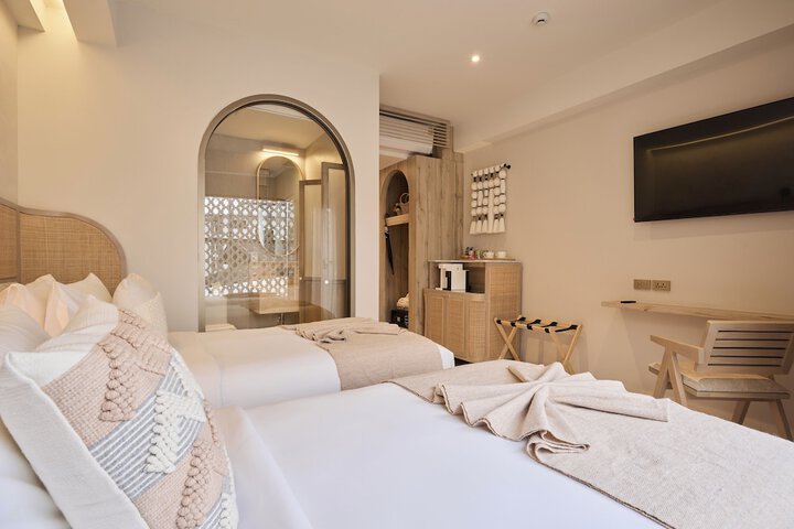 Room 14 of 54
