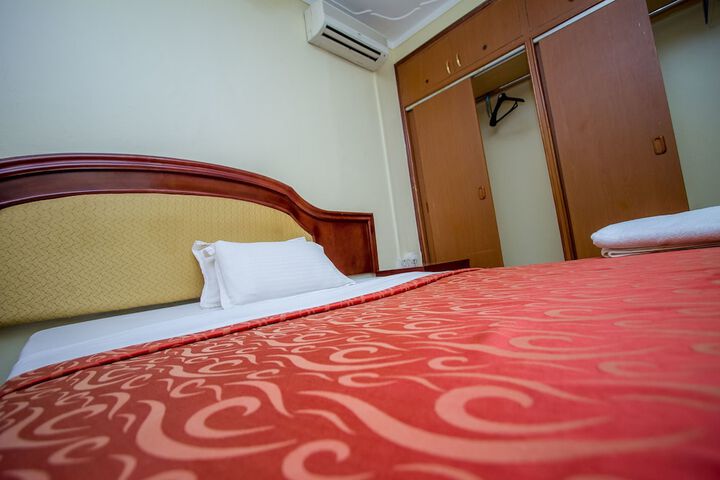 Room 12 of 48