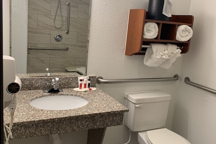 Room 41 of 90