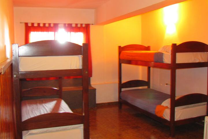Room 6 of 70