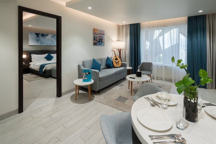 Room 30 of 65