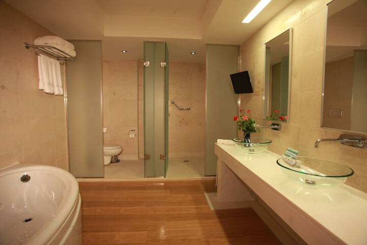 Room 59 of 227