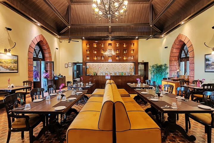 Dining 56 of 119