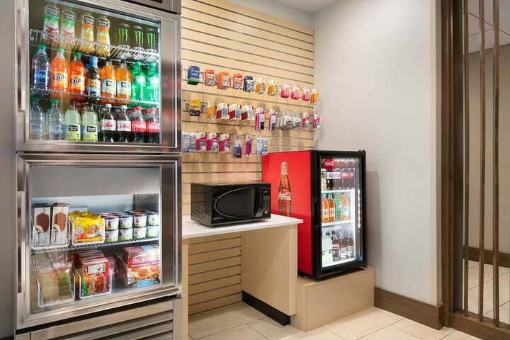 Snack bar