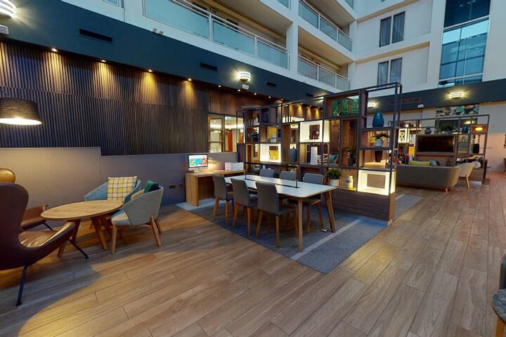Hotel Interior 4 of 143