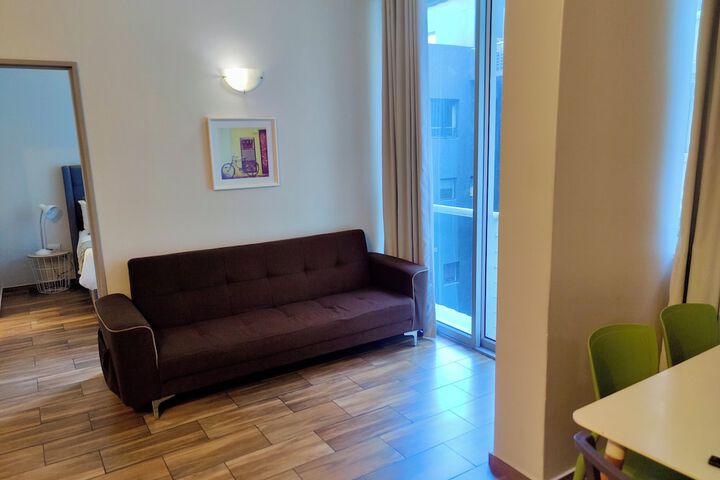 Room 28 of 61
