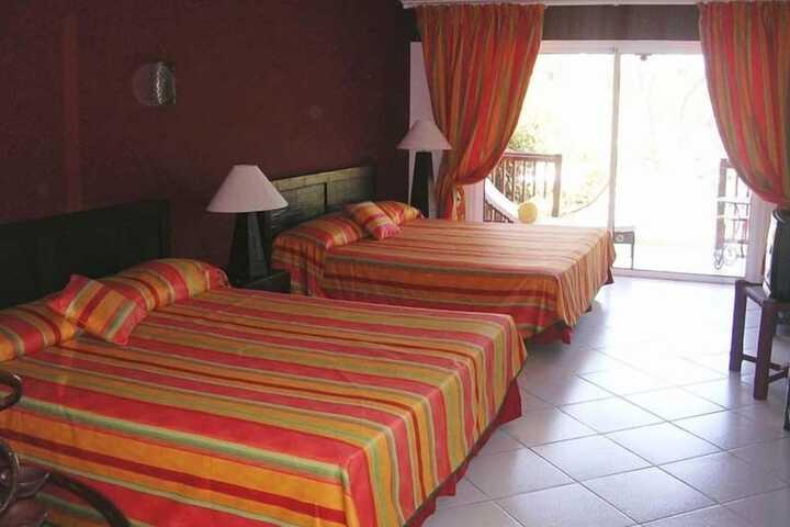 Room 4 of 13
