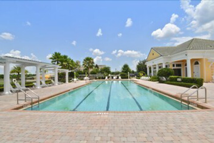 Pool 23 of 34