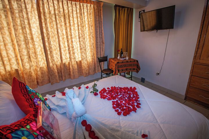 Room 8 of 48