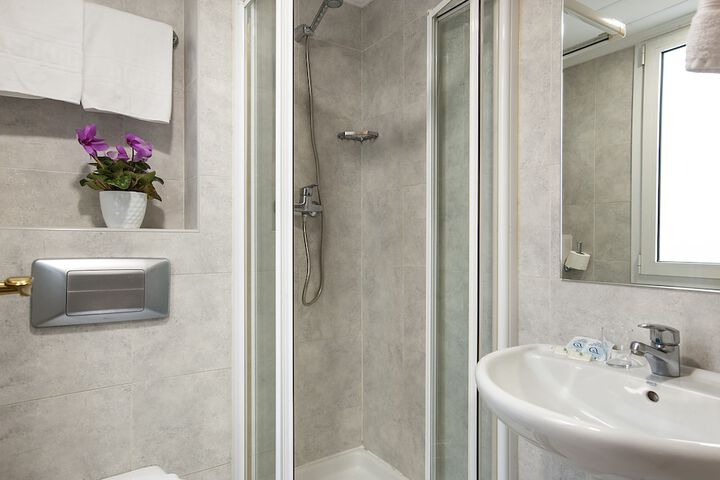 Bath Photo
