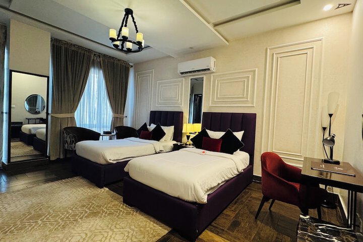 Room 46 of 67