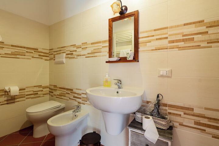 Room 10 of 21