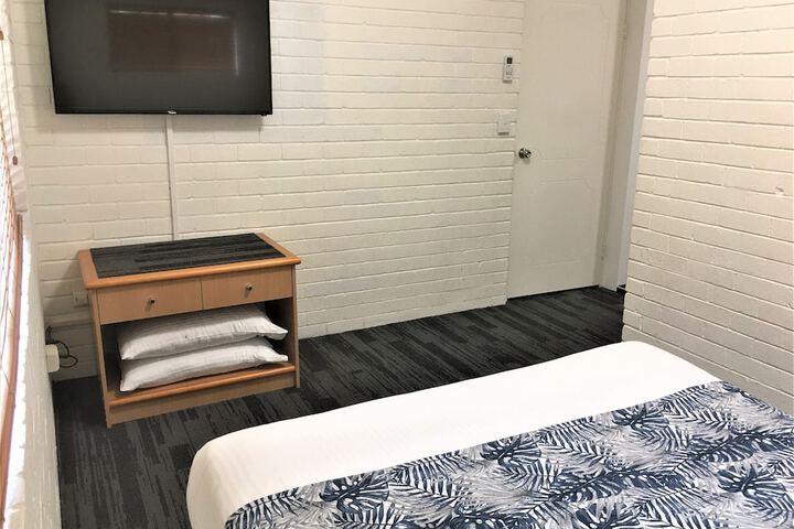 Room 31 of 85