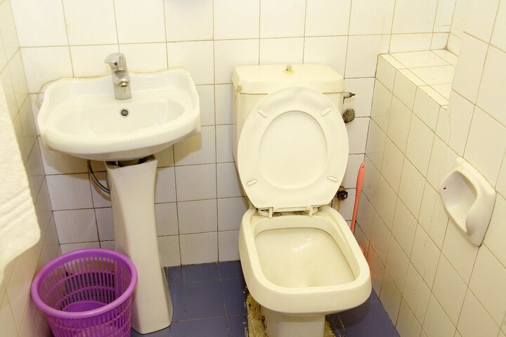 Room 7 of 39