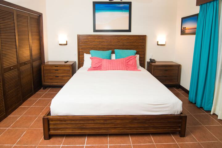 Room 3 of 172