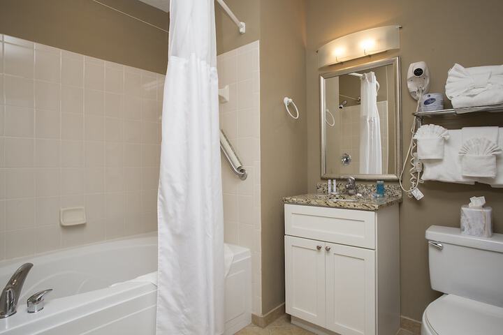 Bathroom amenities