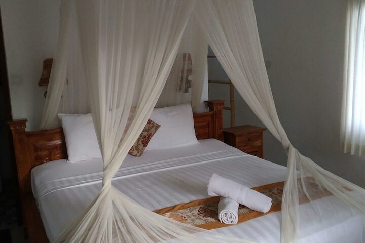 Room 8 of 43