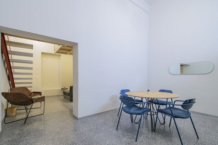 Room 58 of 108