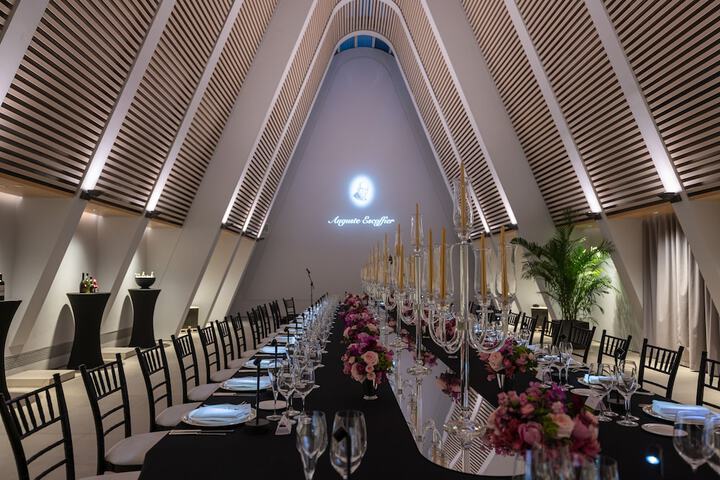 Ballroom/Hall 80 of 85