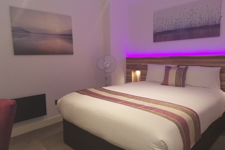 Room 9 of 46