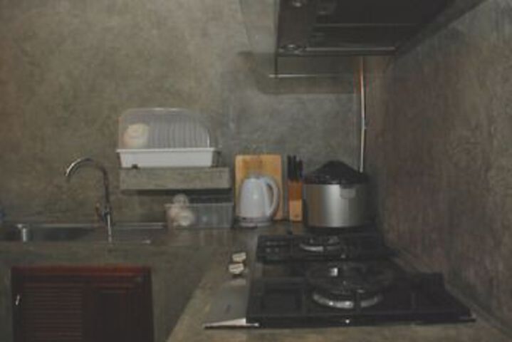 Room 32 of 60