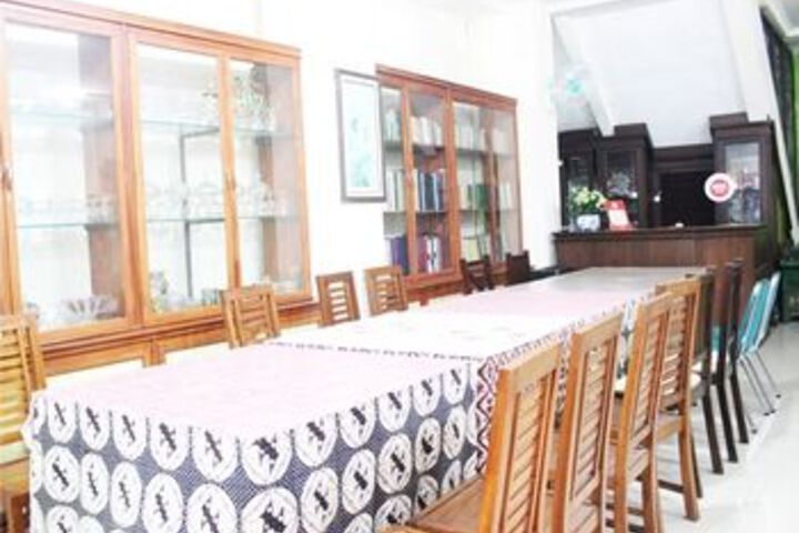 Dining 79 of 79
