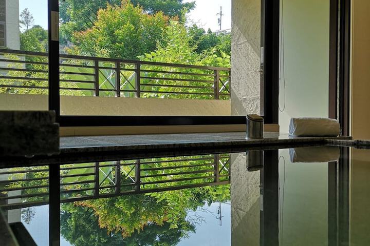 Hotel Pool