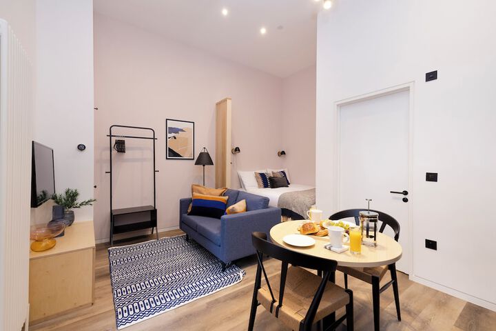 Room 14 of 60