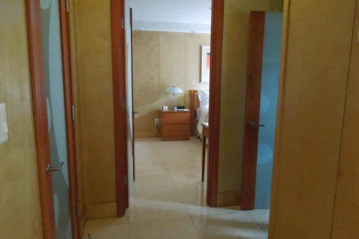 Room 18 of 41