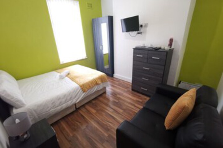 Room 20 of 35