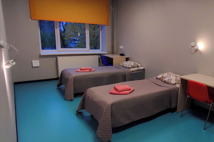 Room 12 of 26