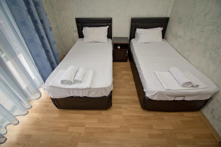 Room 26 of 93