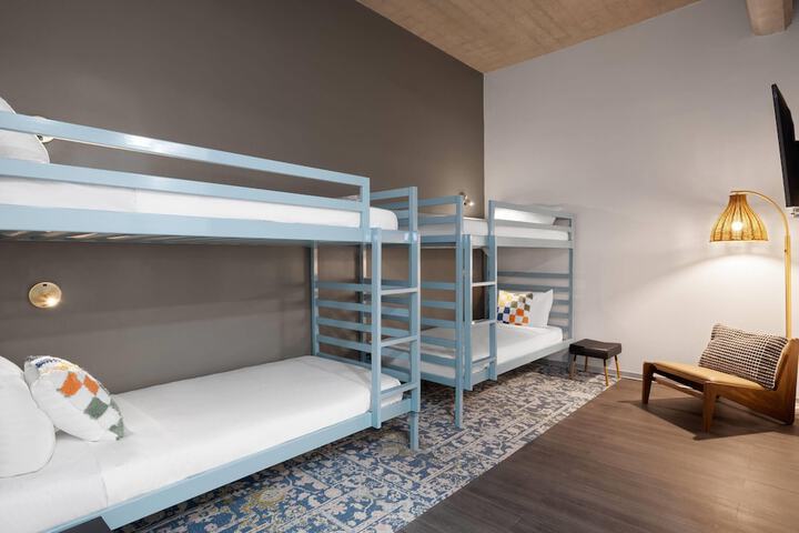 Room 10 of 55