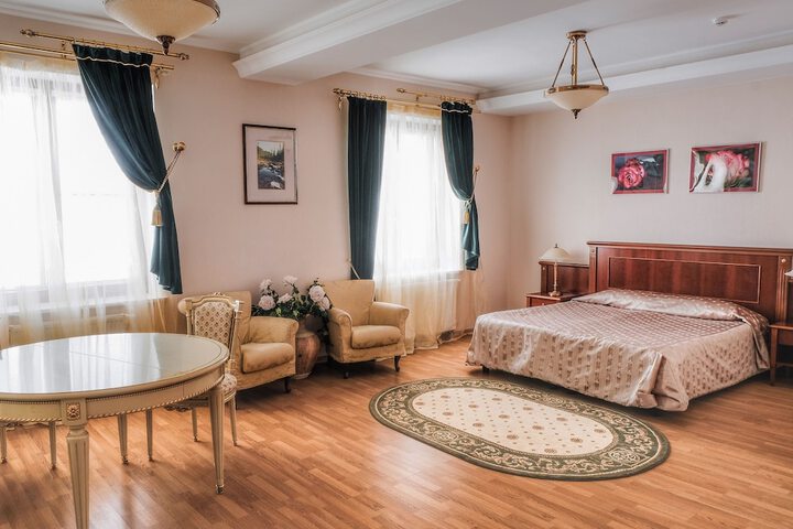 Room 10 of 56