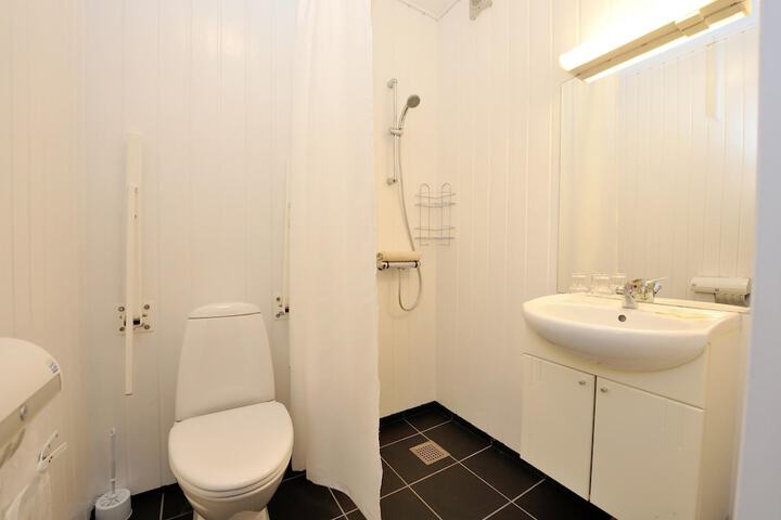 Clean Restrooms