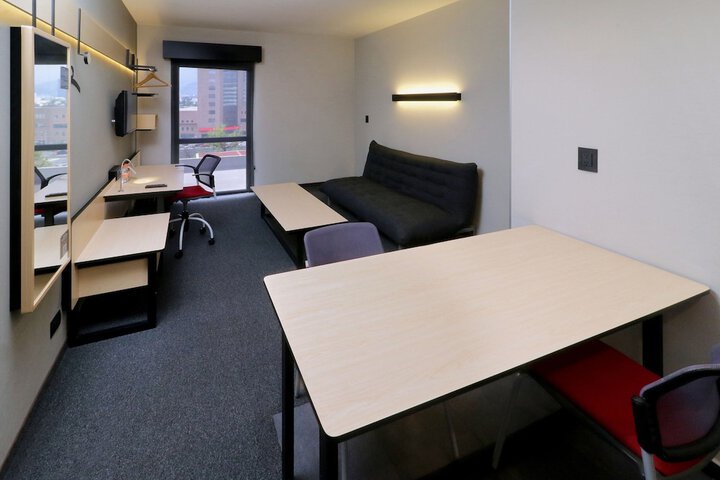 Room 8 of 45