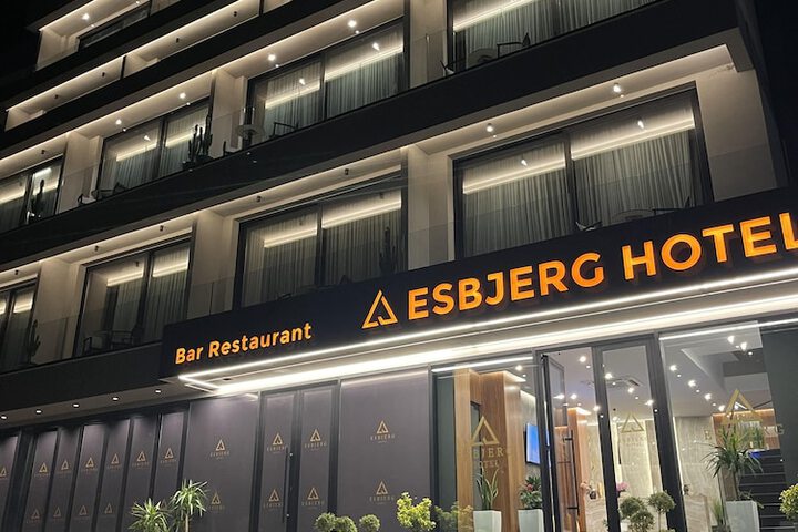 Hotel 65 of 80