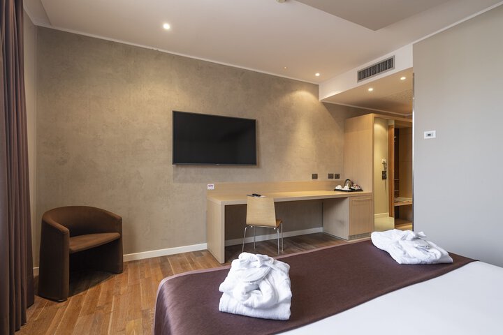 Room 13 of 47