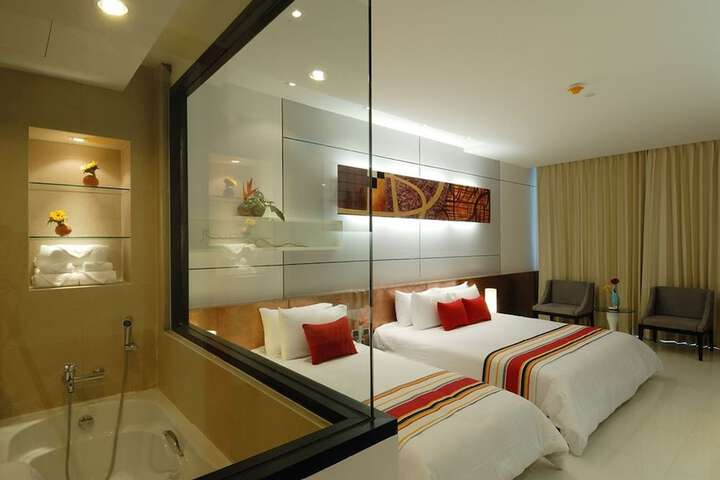 Room 41 of 168