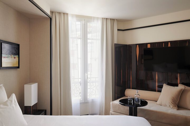 Room 10 of 22
