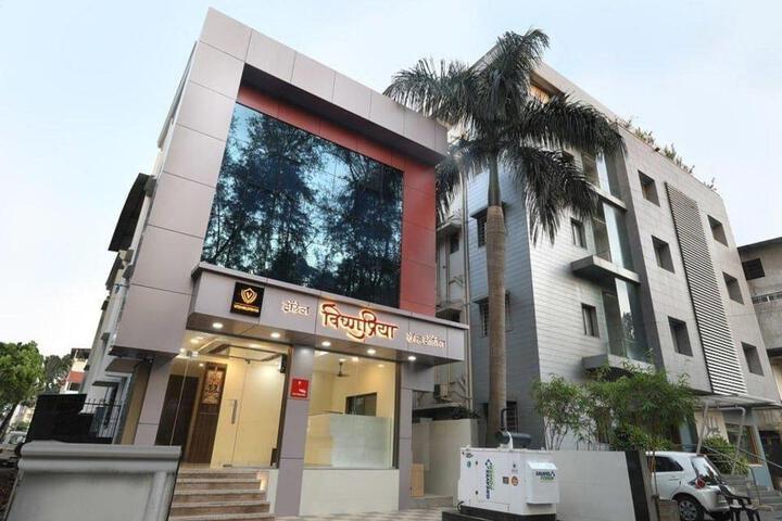 Vishnupriya Grand