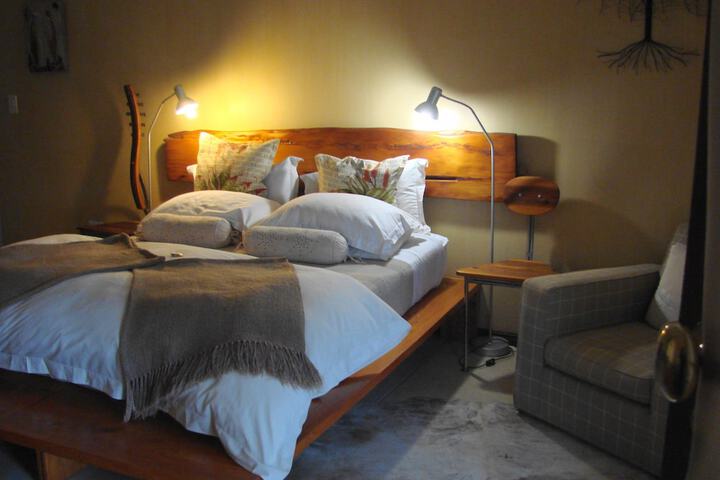 Room 3 of 27