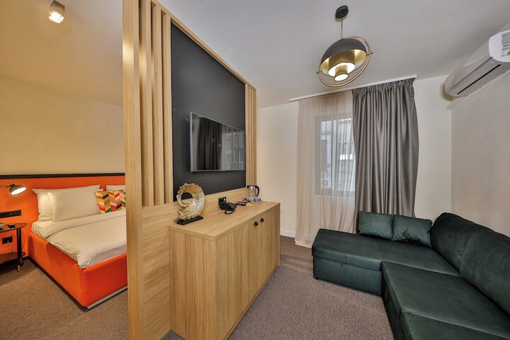 Room 31 of 70