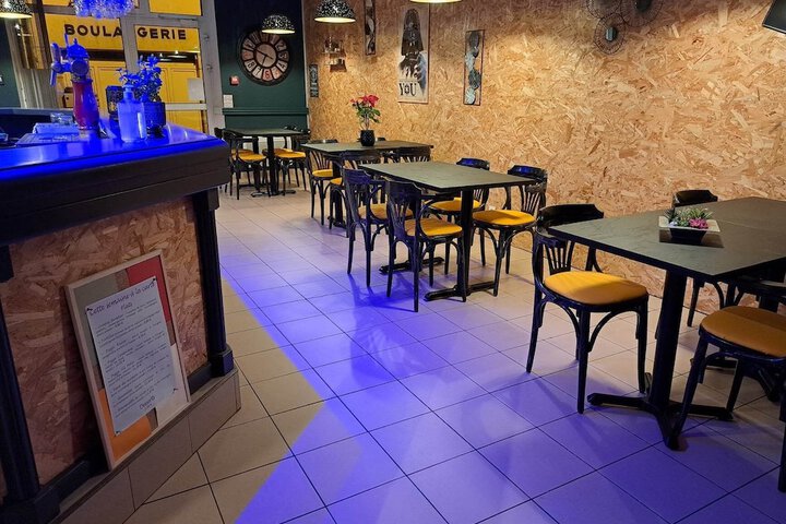 Dining 62 of 71