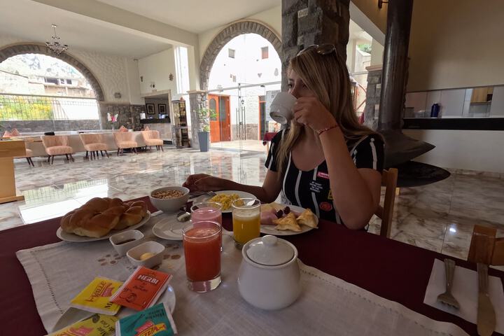 Breakfast/Coffee Service 39 of 43