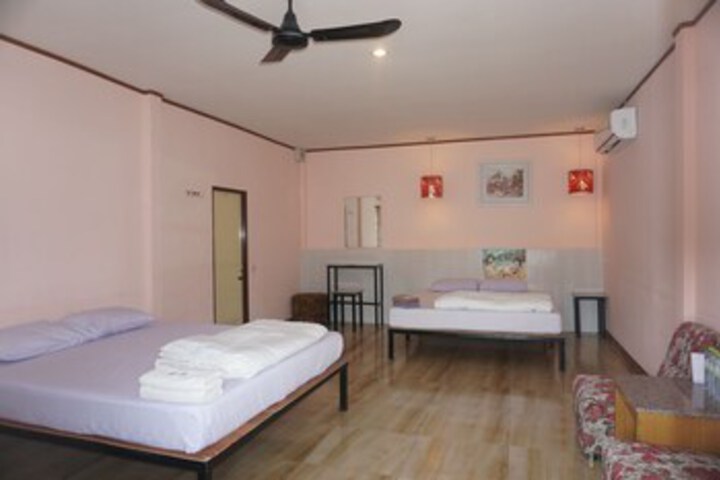 Room 16 of 26