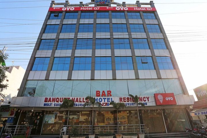 OYO FLAGSHIP 15233 HOTEL G7